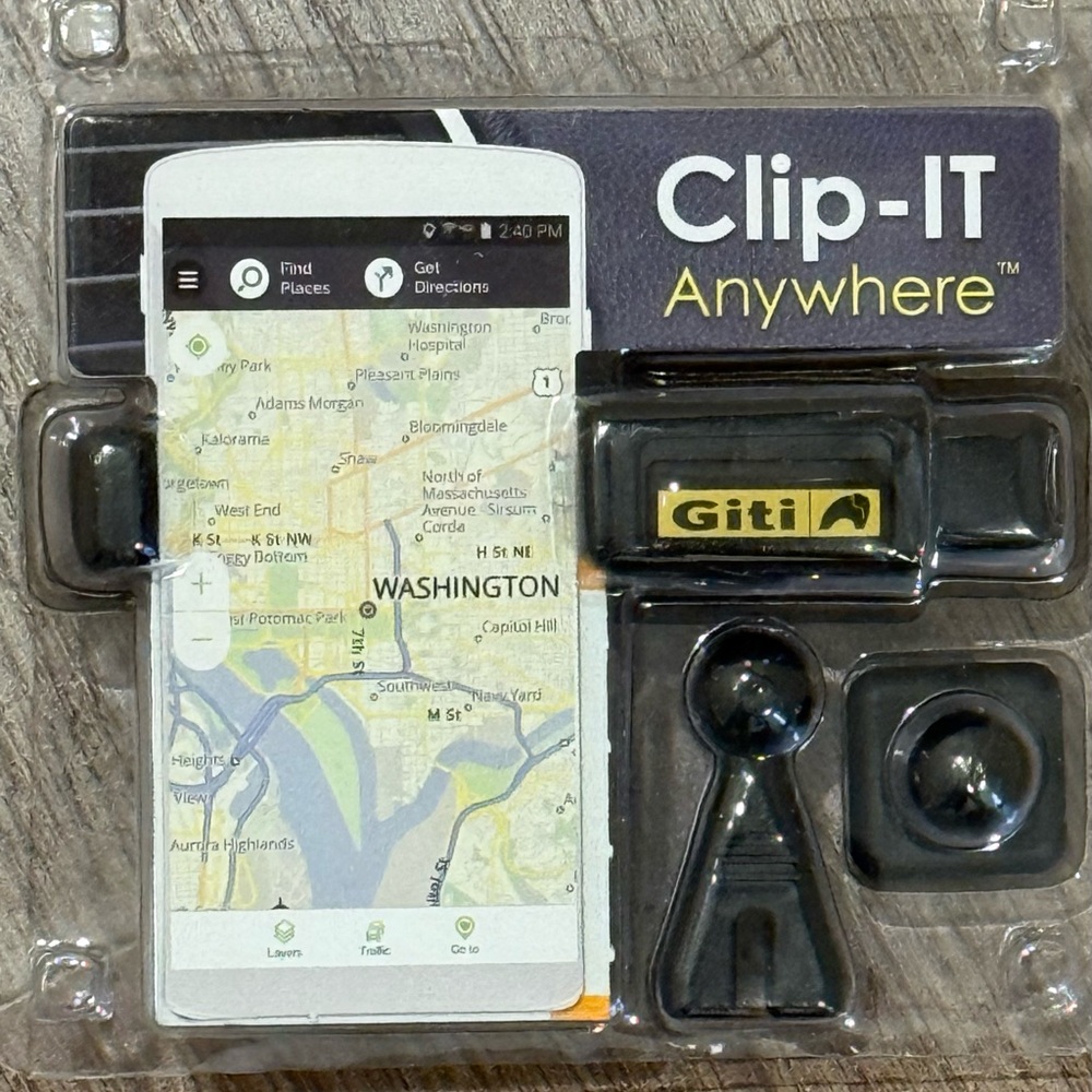 NWT Clip-IT Car Vent Mount Phone Holder Clip On Vent Mount